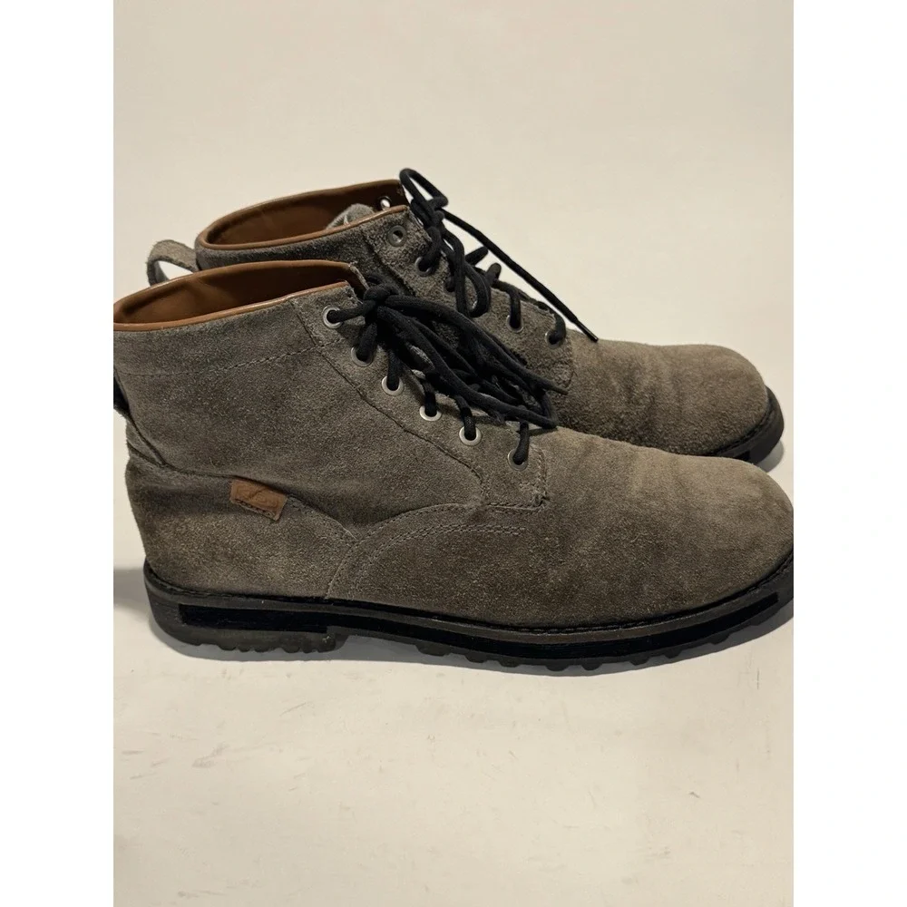 Keen The 59 II Chelsea Casual Leather Boots Men's size 10.5 - Gray